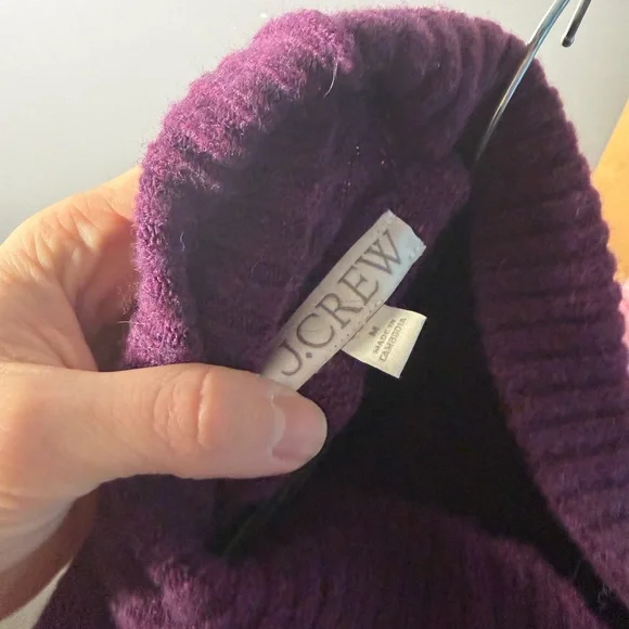 J.Crew Turtleneck Sweater in Supersoft Yarn Size Medium - Picture 6 of 6